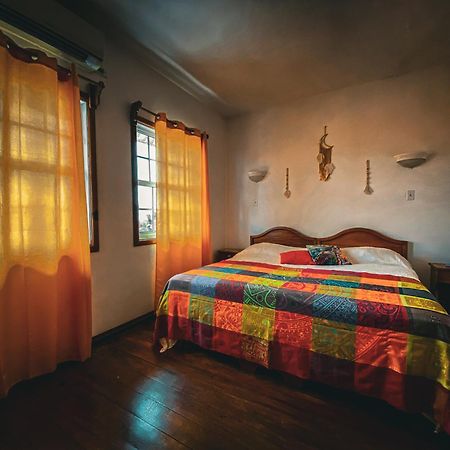 Отель La Casa Corazon Бокас-дель-Торо Экстерьер фото